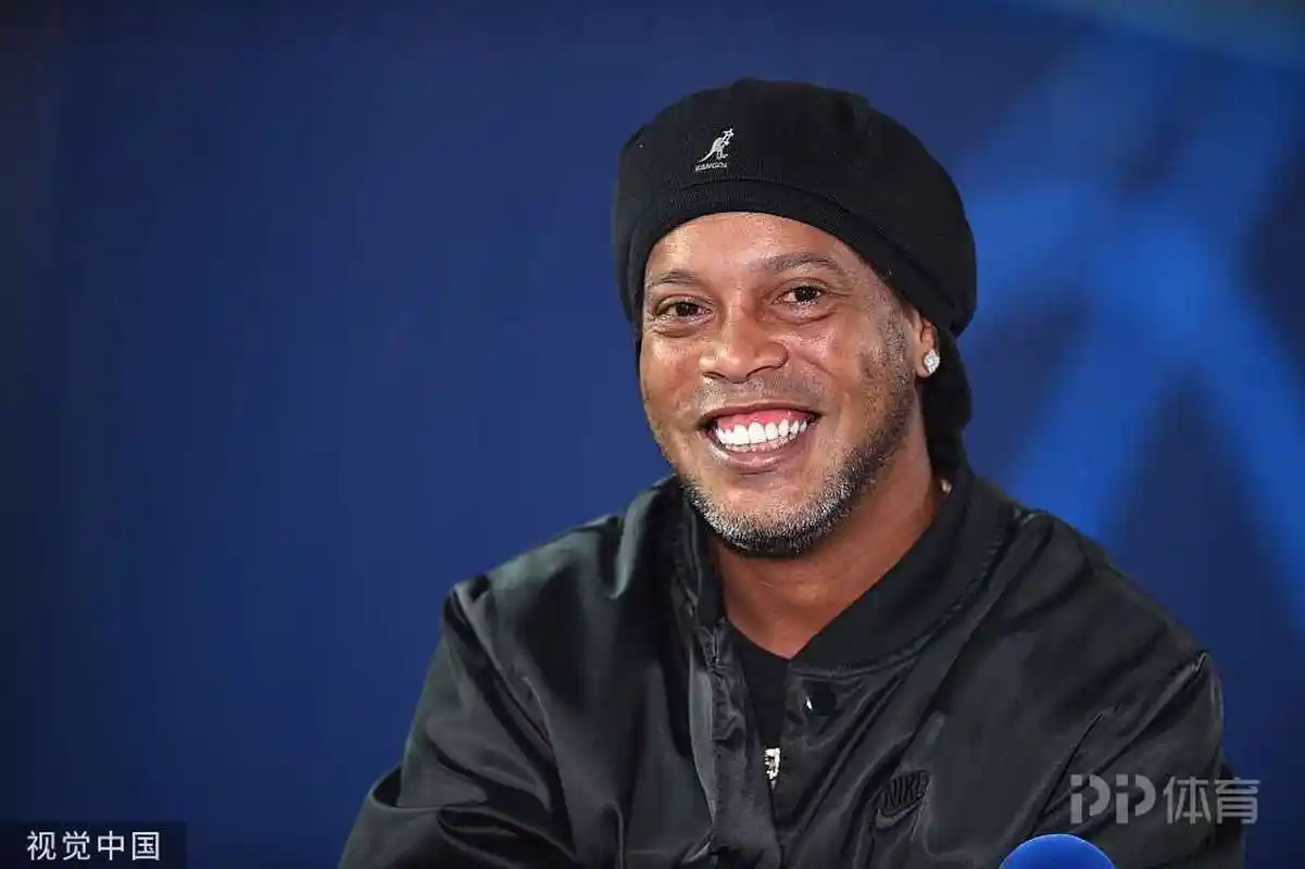 国足球值得 国足球值得